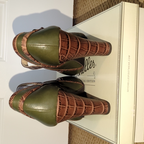 Seychelles Introduce heels - Picture 4 of 5